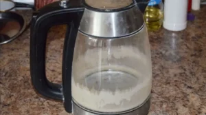 накипь на чайнике