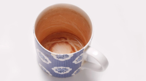 наліт у чашці