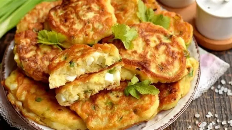 Оладьи с луком-пореем