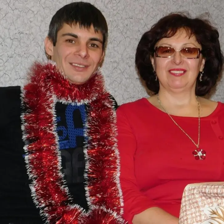 Олена Демидова з сином Віталієм