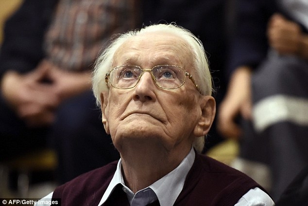 94-летнего «бухгалтера» Освенцима приговорили к 4 годам