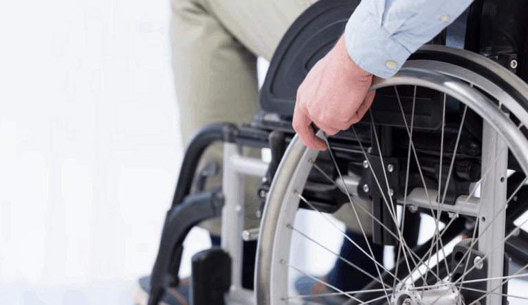 лицо с инвалидностью