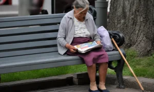 пенсионеры старше 80 лет