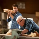 Пенсіонер працює