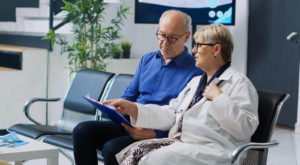 пенсіонер в лікарні