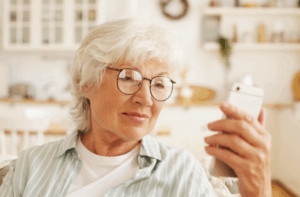 пенсионерка