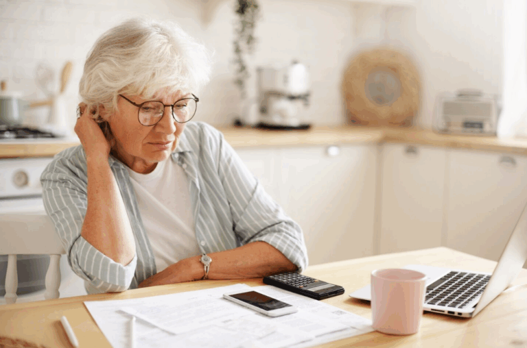 пенсионерка