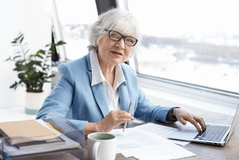 пенсионерка