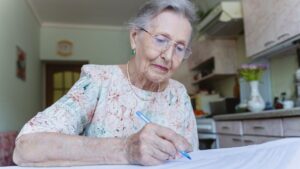 пенсіонерка