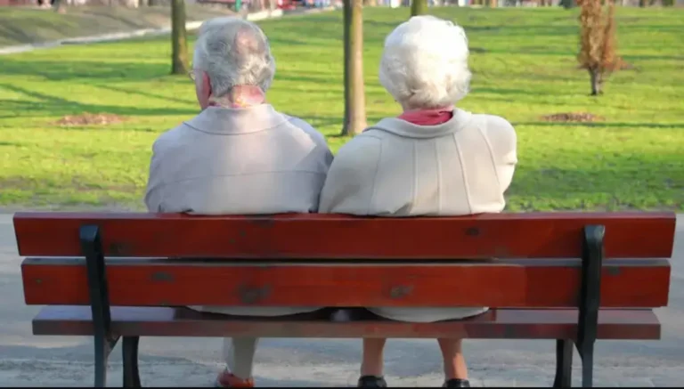 Пенсионеры