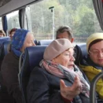 Пенсионеры в транспорте