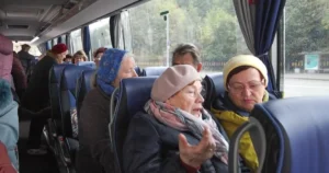 Пенсионеры в транспорте