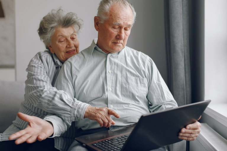 пенсионеры