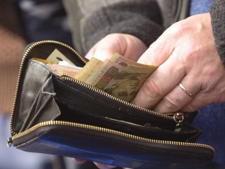 Названа категория пенсионеров, у которых минимальная пенсия с декабря увеличится до 4395 гривен