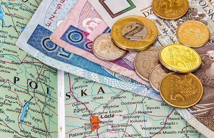 Польская пенсия для украинцев: требования к стажу и размер выплат