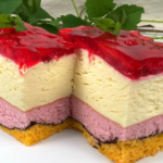сырник с клубникой