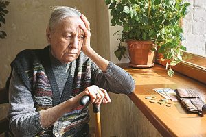 помощь малообеспеченным пожилым