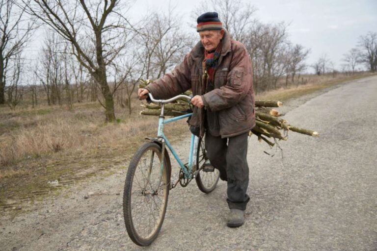 От 1800 гривен в месяц: некоторые украинцы могут получить помощь на оплату коммунальных услуг