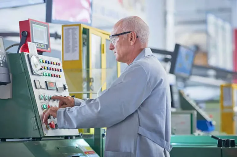 работающий пенсионер