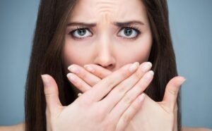 металлический привкус во рту