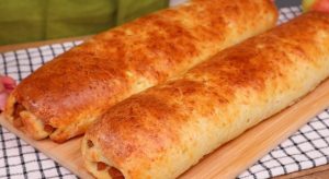 Рулет с яблоками