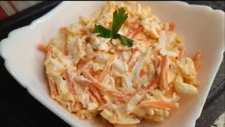 Салат з моркви та плавленого сиру