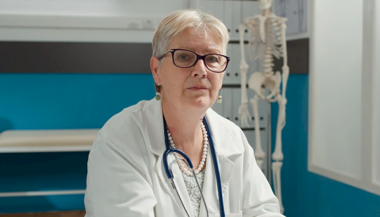 санитарка-доктор