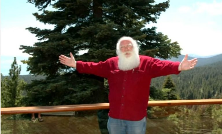 Санта-Клаус избран членом горсовета на Аляске