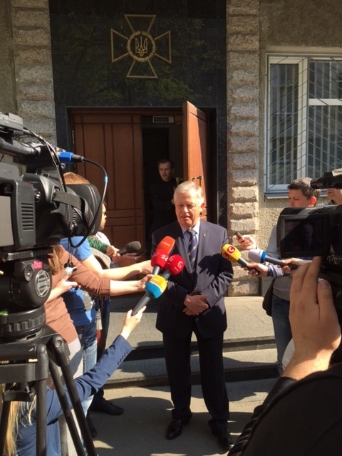 Симоненко явился на допрос в СБУ (ФОТО)