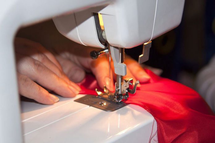 Какая швейная машинка лучше всего подойдет для домашнего рукоделия