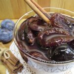 Сливовое варенье с корицей