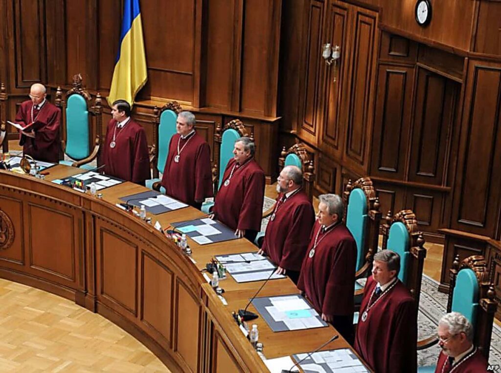 судьи