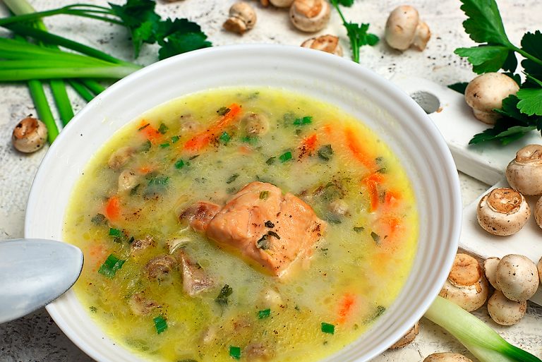 Суп из рыбы с грибами