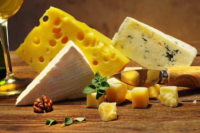 из каких стран завозят сыр
