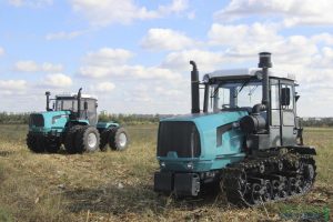 Гусеничные тракторы
