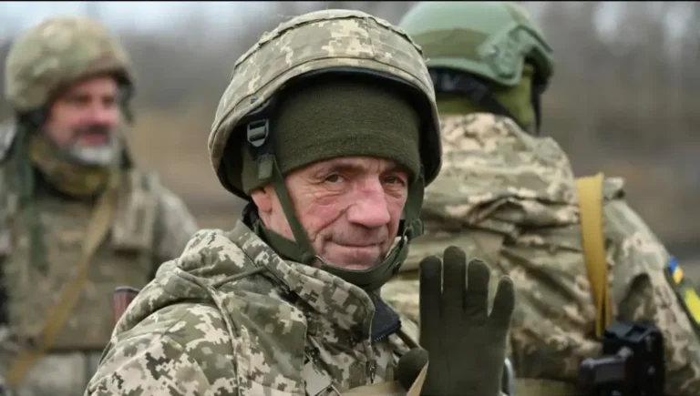 військові пенсіонери