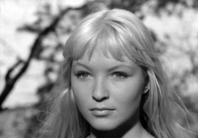 Марина Влади