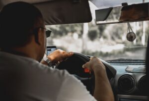 водитель за рулем