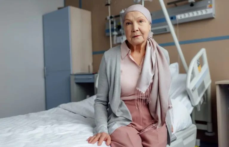 Жінка у лікарні