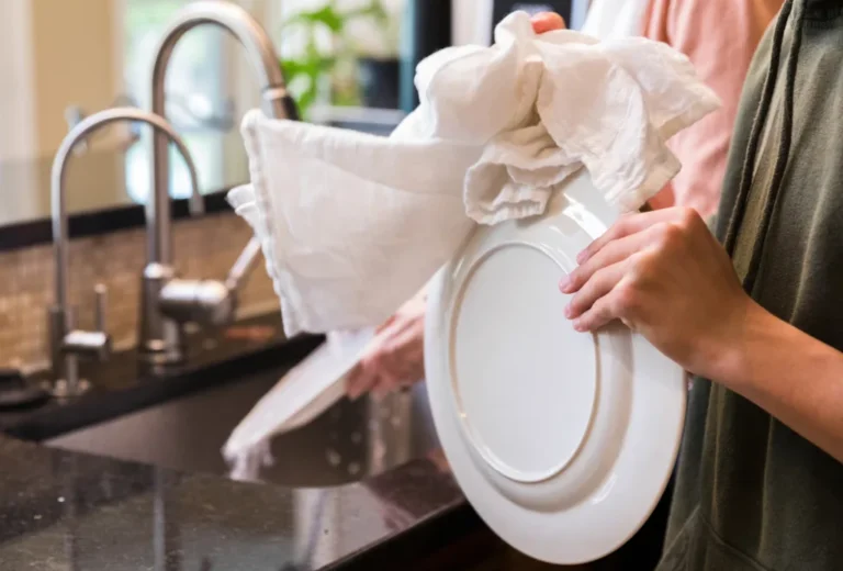 вытирание посуды