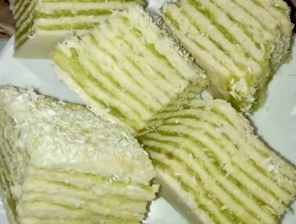 Яблучний торт