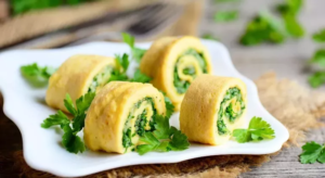 яичные рулетики с сыром