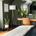 Зеркало в спальне