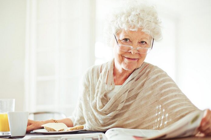 Женщина 75+