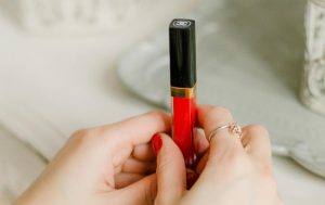 женские руки