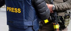 журналисты