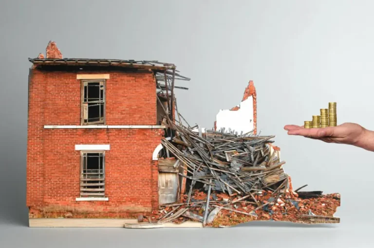 разрушенное жилье